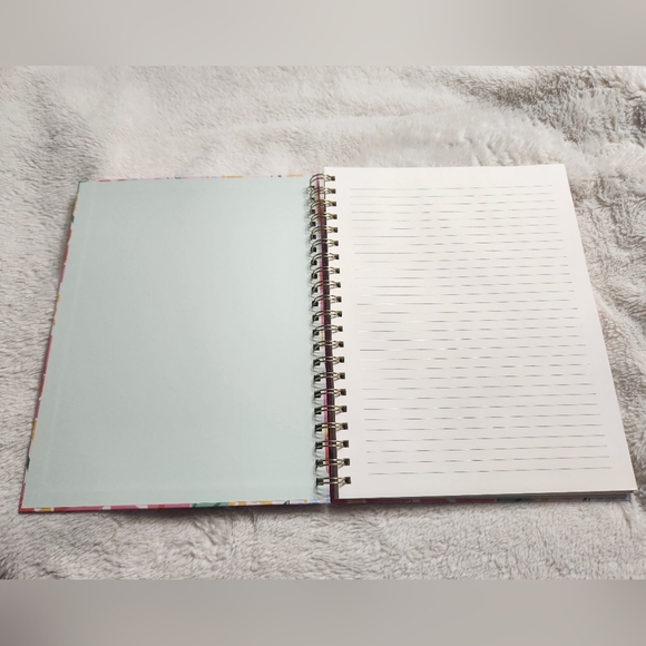 Floral Spiral Notebook NWT - Picture 3 of 4